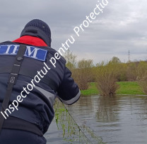 Razii antibraconaj pe râul Nistru: plase ilegale ridicate în perioada de prohibiție