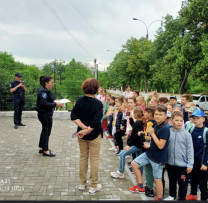 Educație ecologică și siguranță în tabăra de zi "Stupul Vesel" : Copiii din Anenii Noi sunt informați și responsabilizați