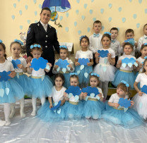 Inspectorii de mediu din Florești sărbătoresc Ziua Mondială a Apei la Grădinița "Fluturașii" din Bobulești