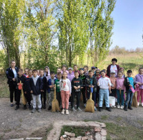 Colaborare Fructuoasă pentru Mediu în Cantemir: Plantări și Curățenie în Comunitate