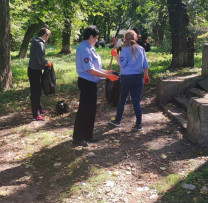 Eforturi Comunitare pentru Curățarea Parcului Căilor Ferate din Dondușeni