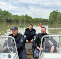 Razie în lupta împotriva braconajului: Inspectorii de mediu de la Hîncești dezvăluie construcții ilegale și unelte interzise de pescuit pe malul râului Prut.